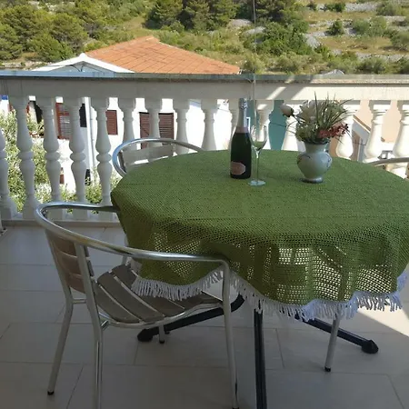 Guest house Manja