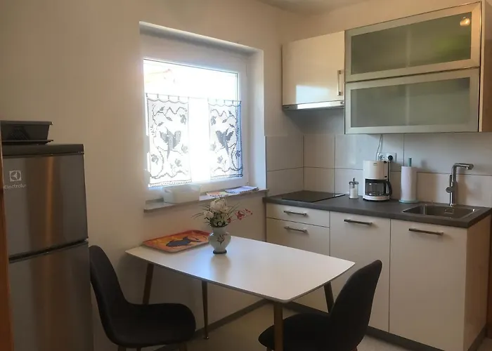 Manja 3* 피로바츠