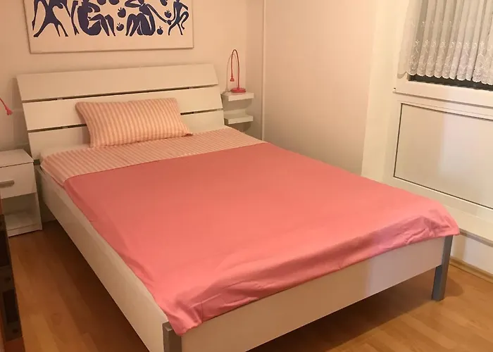 Manja Pensión Pirovac